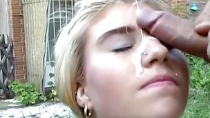 Pickup Teen for giant facial